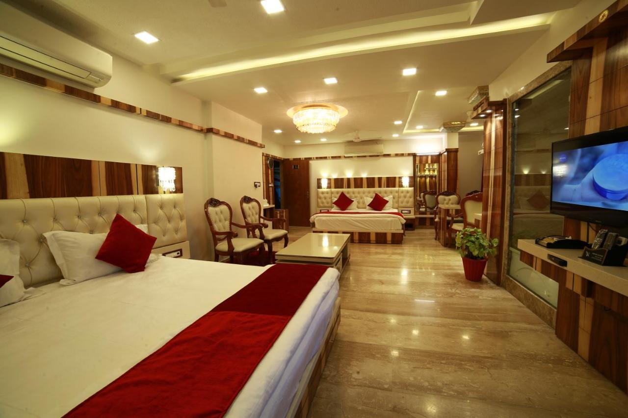 Hotel Sheratone Mount Abu Bagian luar foto