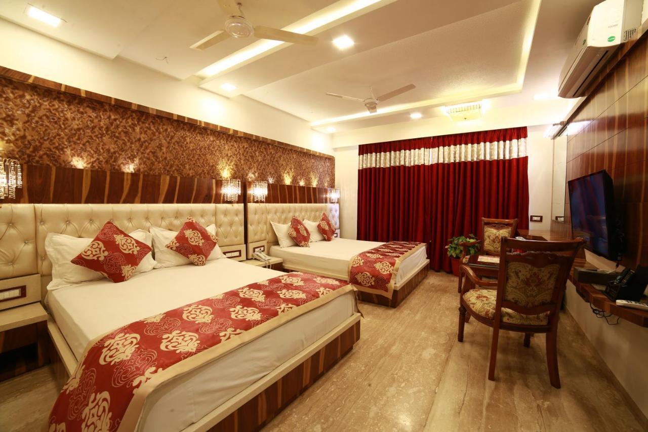 Hotel Sheratone Mount Abu Bagian luar foto