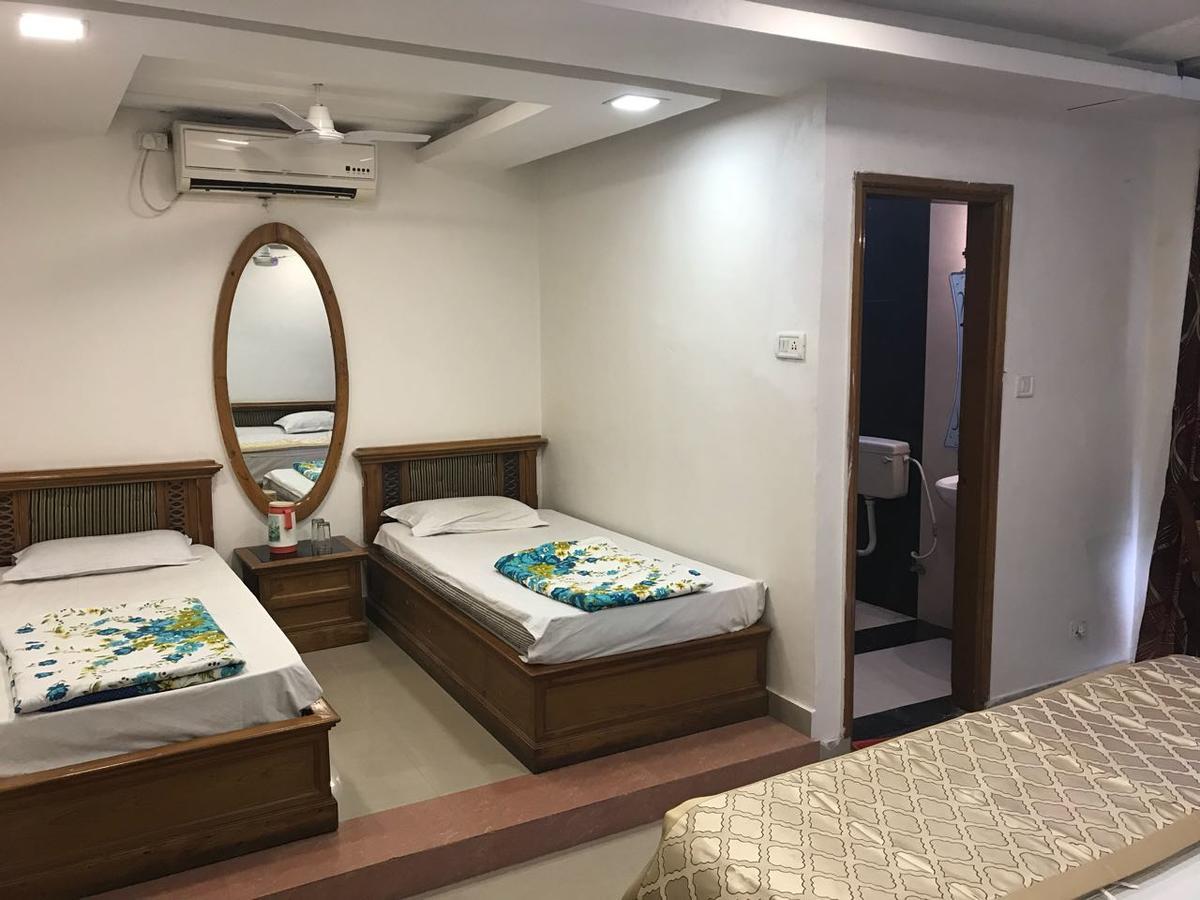 Hotel Sheratone Mount Abu Bagian luar foto