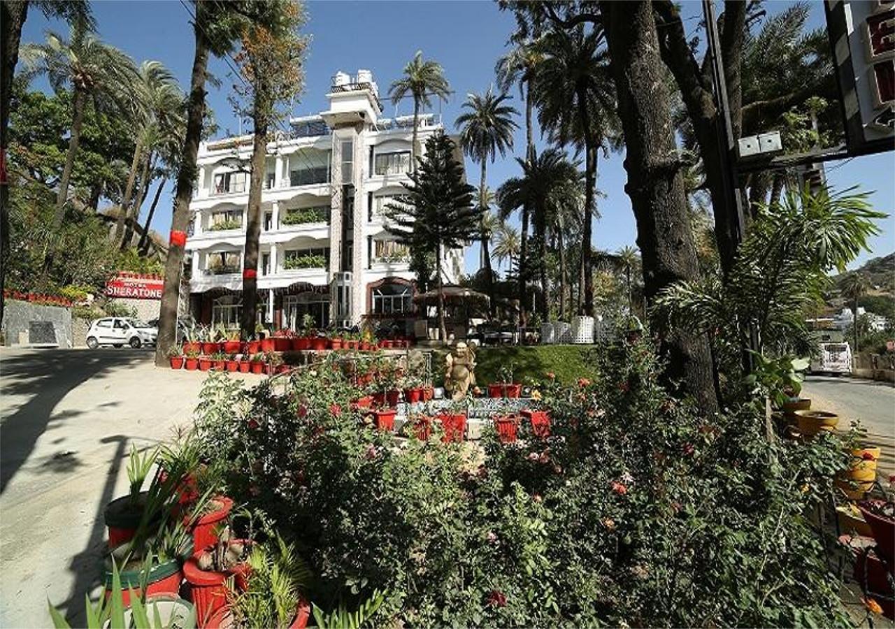 Hotel Sheratone Mount Abu Bagian luar foto