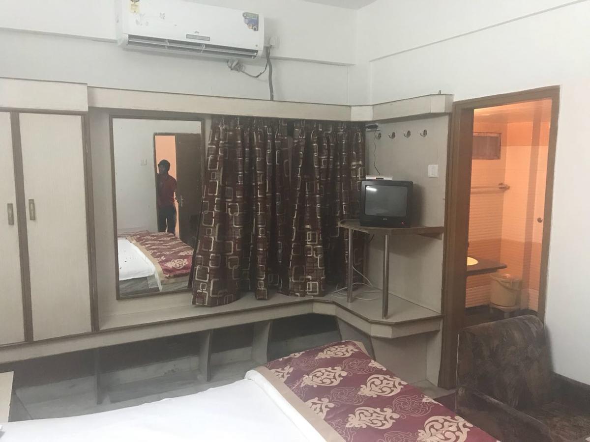 Hotel Sheratone Mount Abu Bagian luar foto